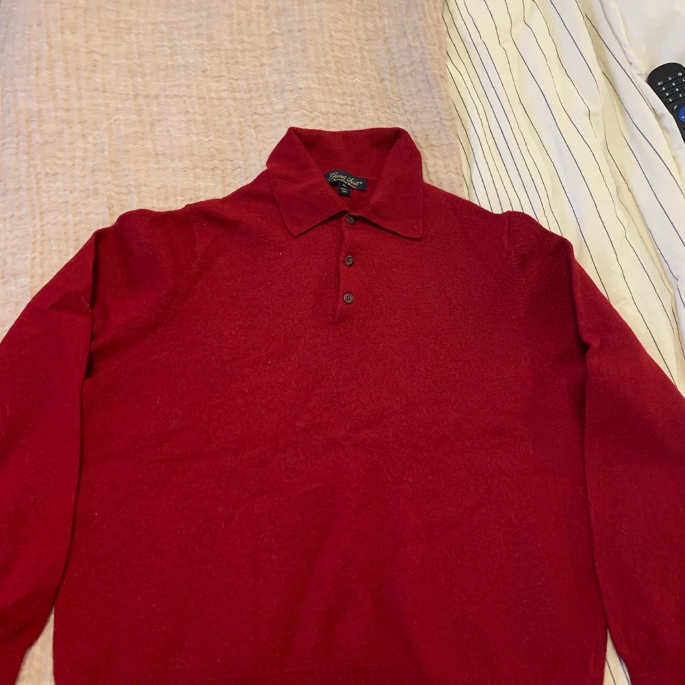Red Collared Sweater 100% extra fine Merino